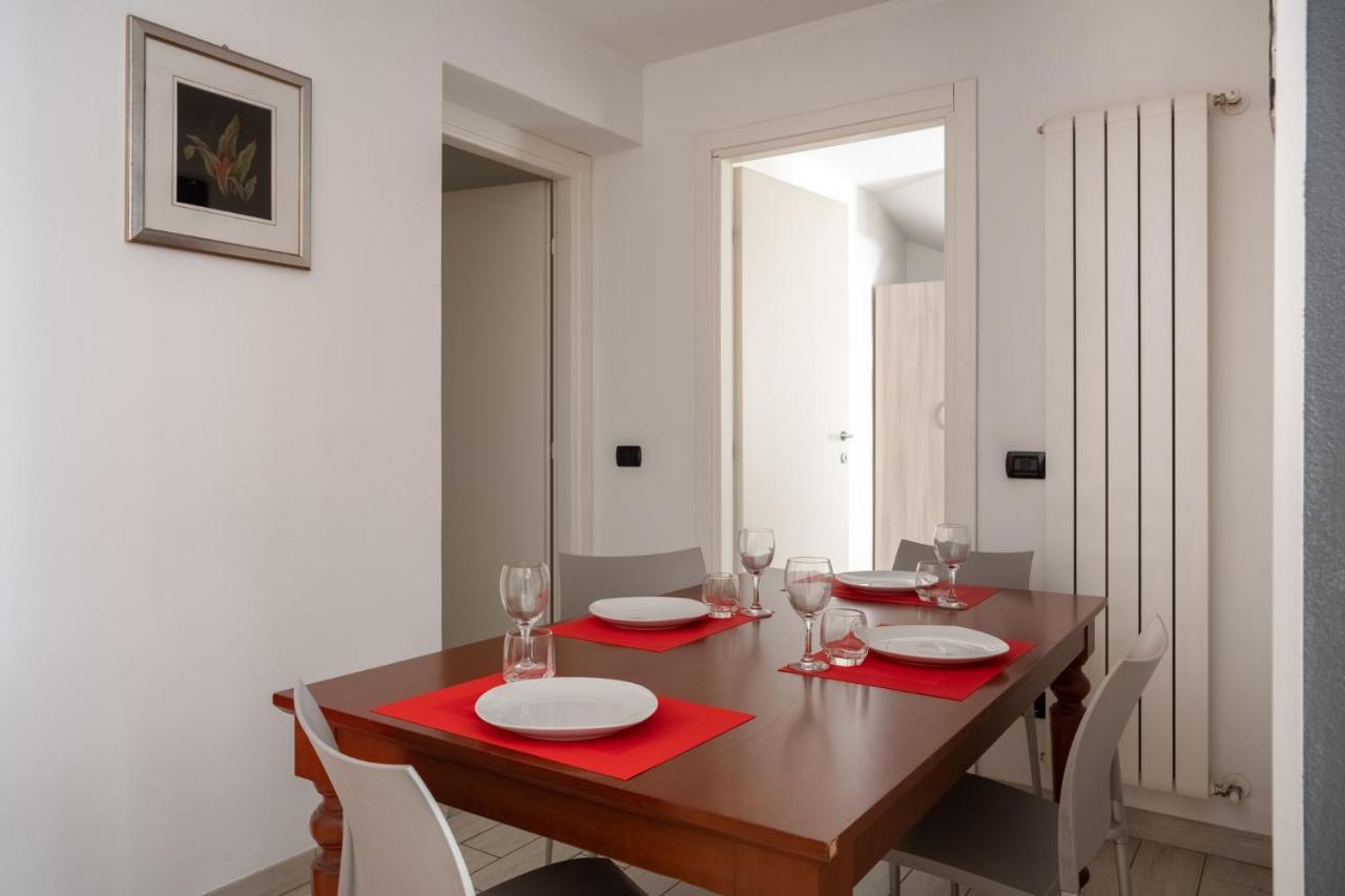 Fabio'S Bnb Apartment มิลาน ภายนอก รูปภาพ